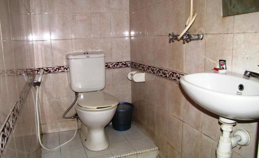 Hotel Mitra Garden Pangkal Pinang Quarto foto