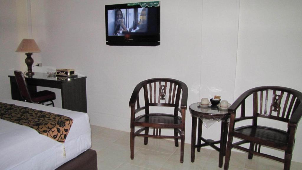 Hotel Mitra Garden Pangkal Pinang Quarto foto